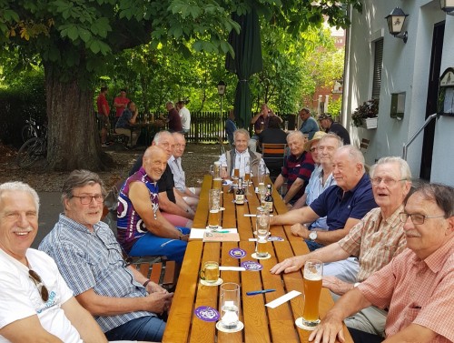 Endlich wieder! Lila Treff im Bahnhöfle