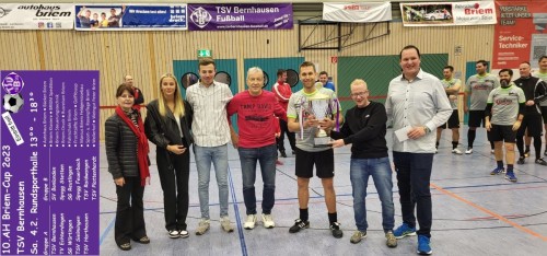 TSV Bernhausen kann Hallenturniere - auch 10.Briem-Cup war ein voller Erfolg
