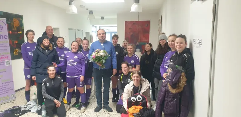 Runder Geburtstag Simon, Grieche am Fleinsbach