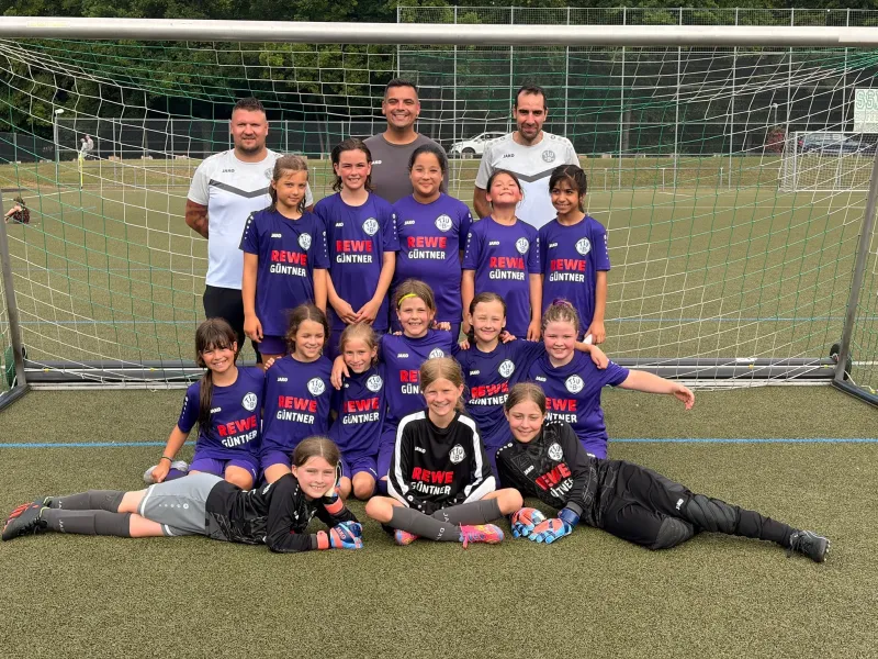 💜 Heißer Saisonabschluss in Zuffenhausen: E2-Juniorinnen trotzen der Hitze