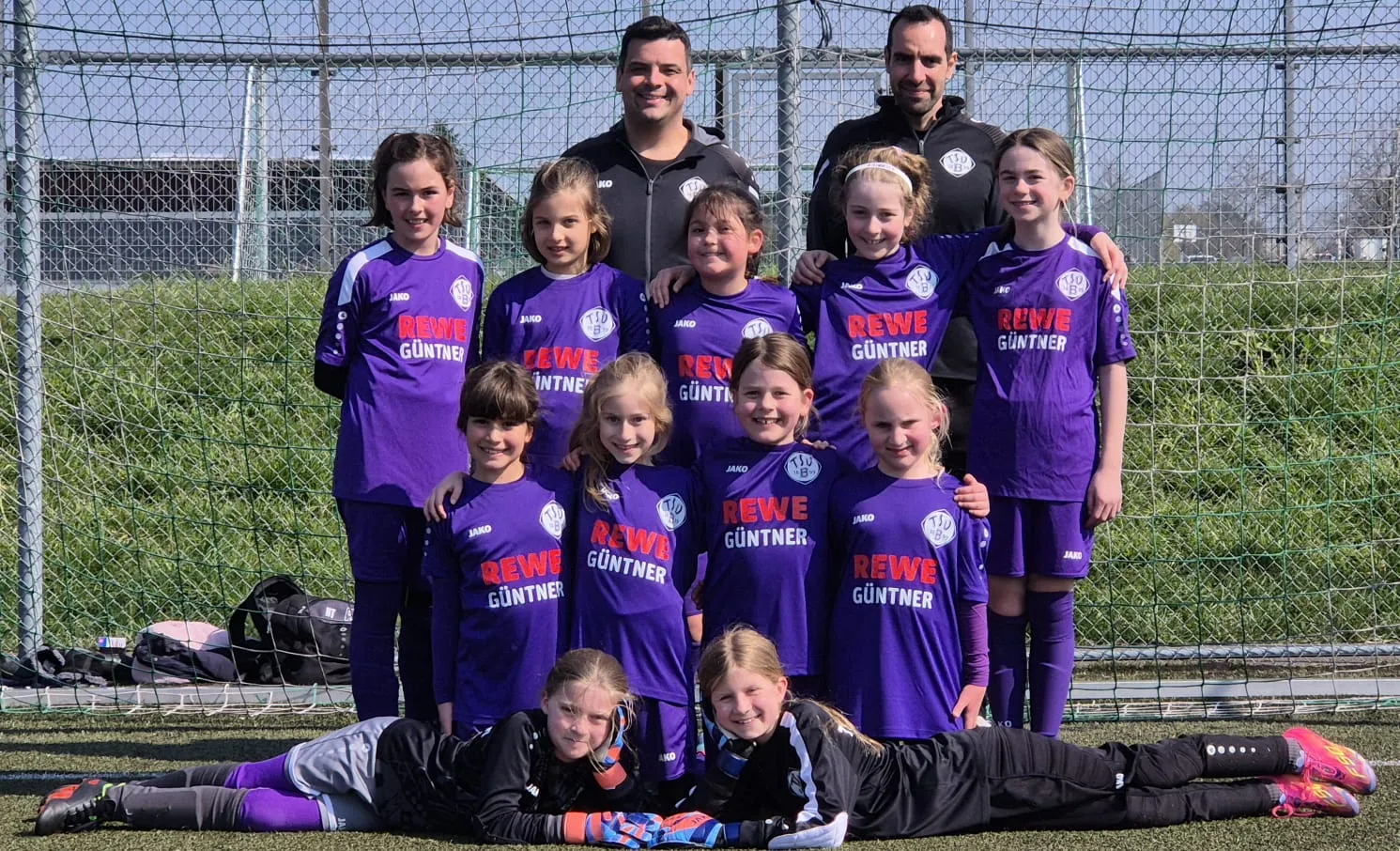 💜E2-Juniorinnen: Zwischen Marathontest und Stadion-Echo