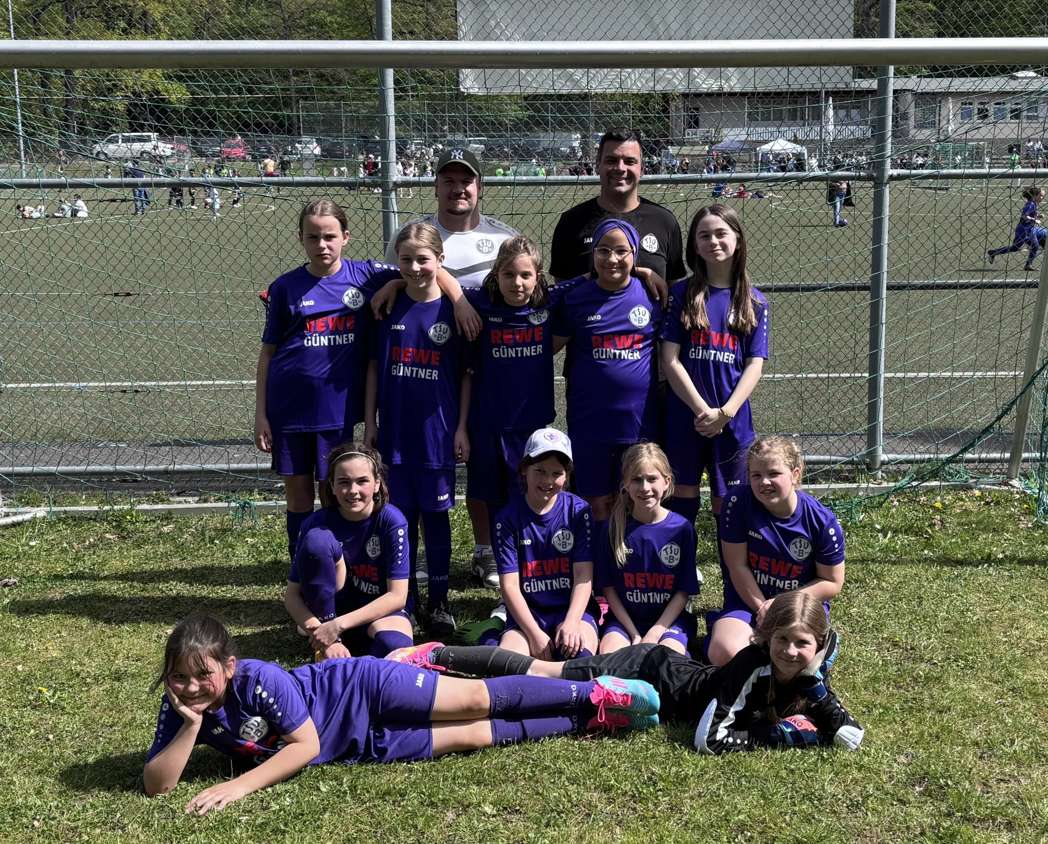 💜 Sonnenschein und starke Gegner: Herausfordernder Sonntag in Zuffenhausen