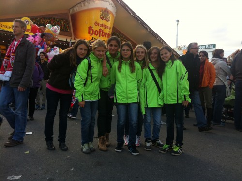 Erst Volksfest dann ab zum VfB...